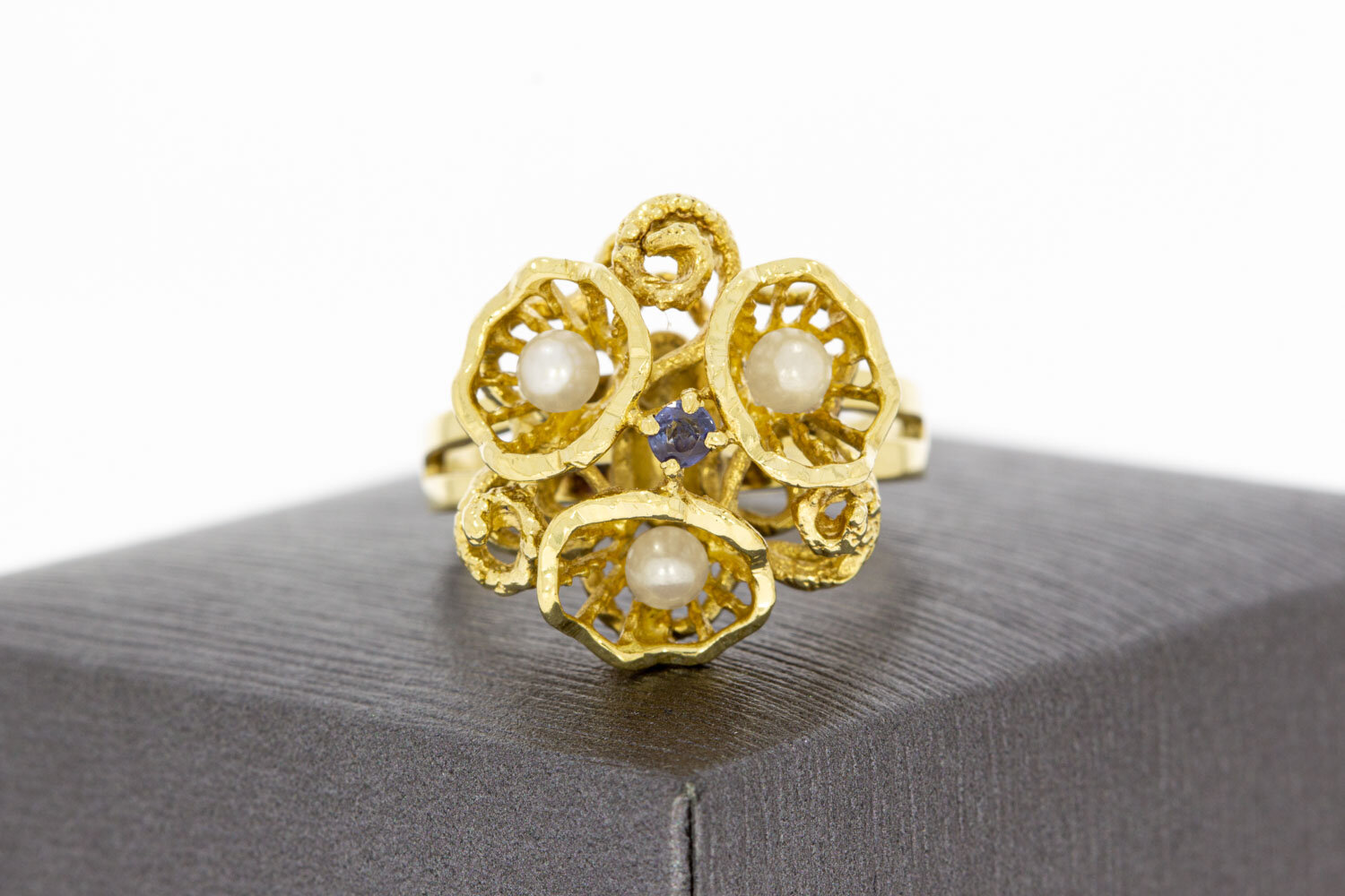 Perlenring 14 Karat Gold mit Saphir - 18 mm