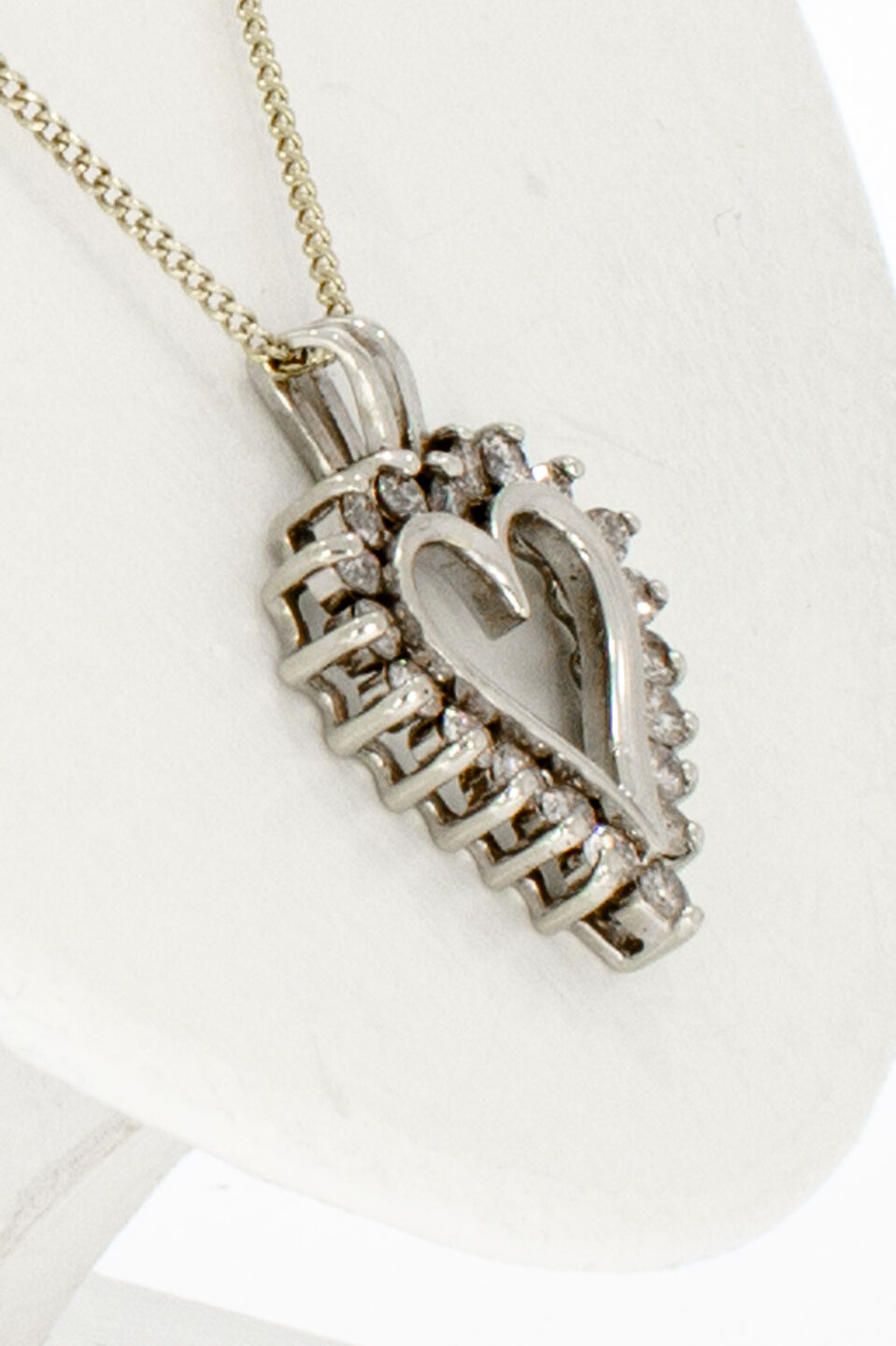 14 Karat Goldherzen Diamanthänger - 24,7