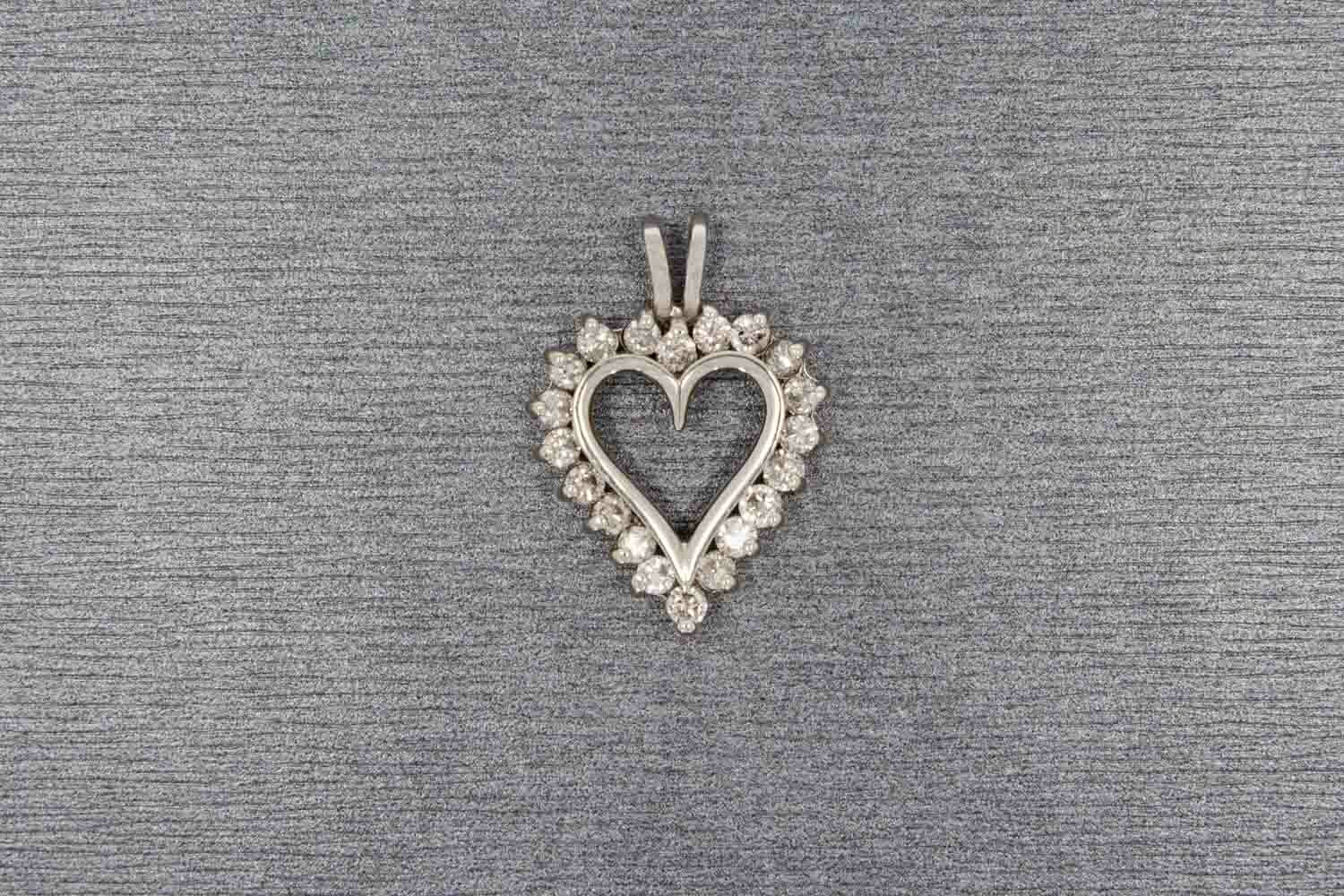 14 Karat Goldherzen Diamanthänger - 24,7