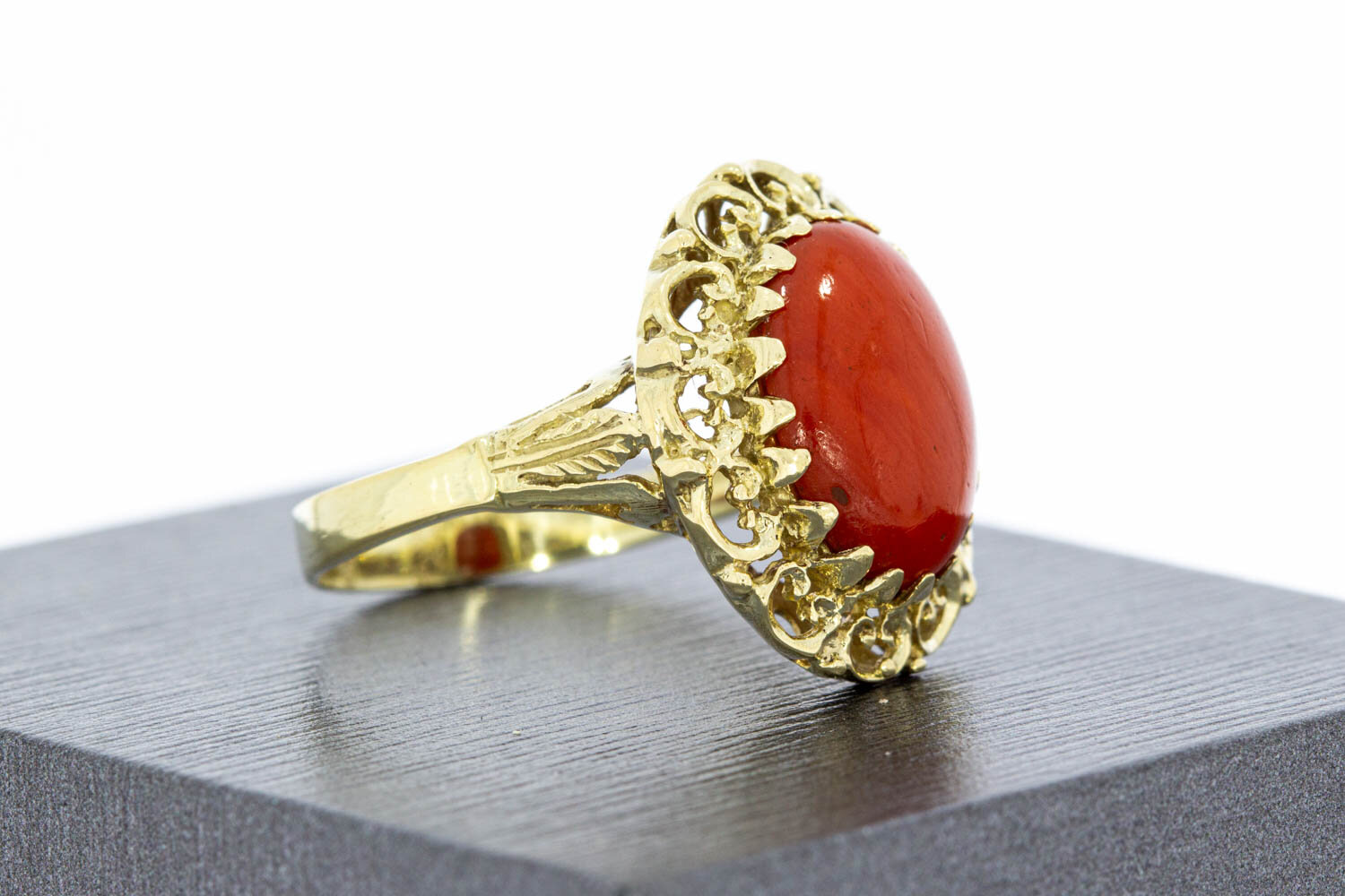 Vintage 585 Gold Ring mit Koralle - Ringgr&ouml;&szlig;e 54, 4,6 g