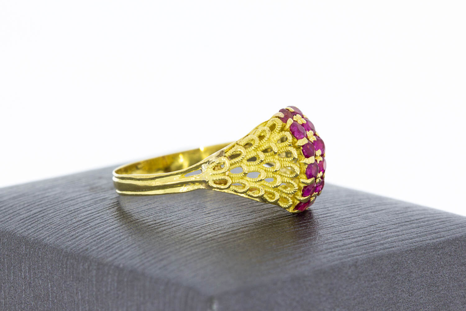Vintage 18 Karat Gold Ring Damen mit Rubin - Ringgr&ouml;&szlig;e 58