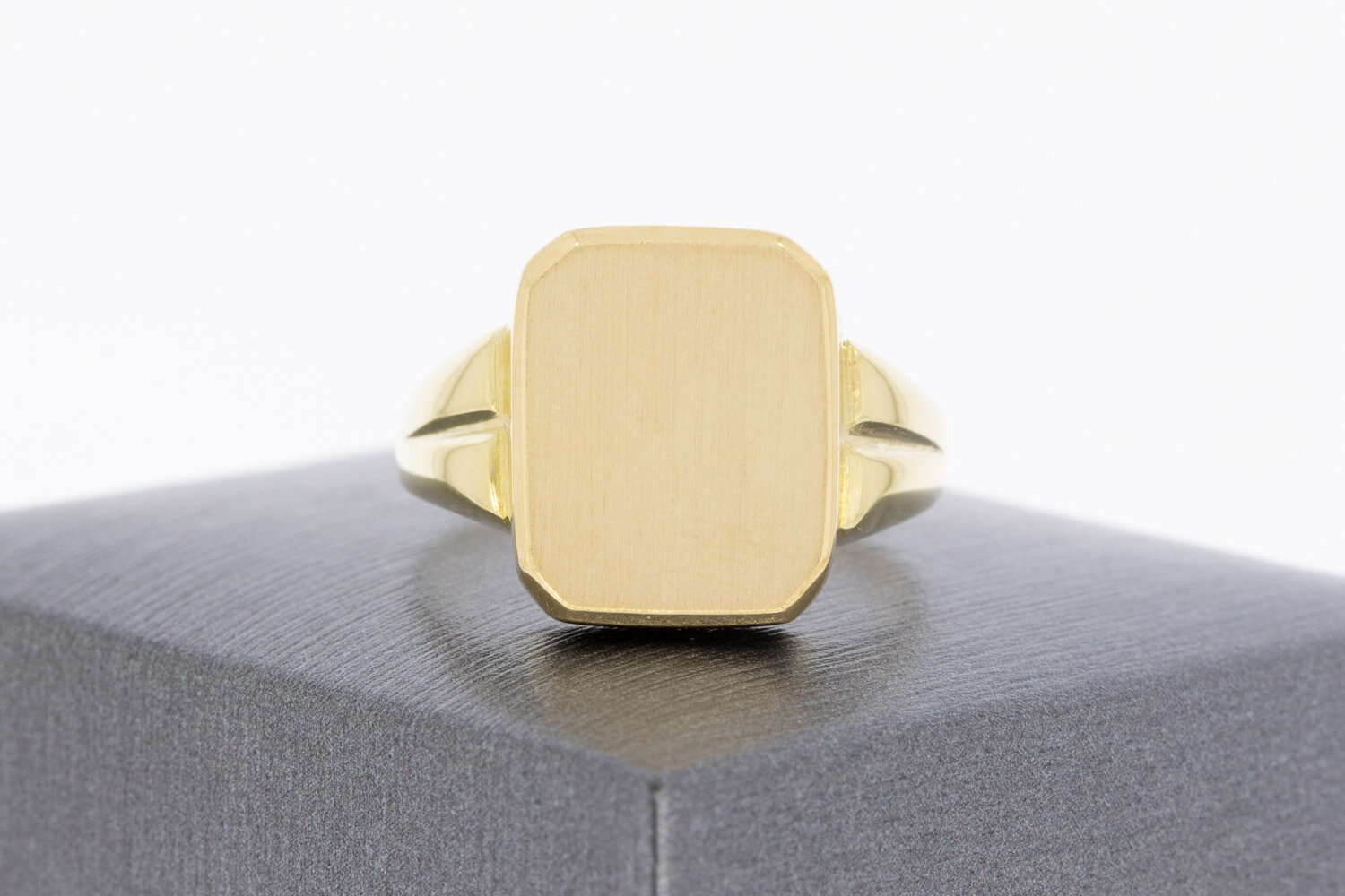 585 Gold Siegelring Herren - Ringgr&ouml;&szlig;e 64, 6,2 g