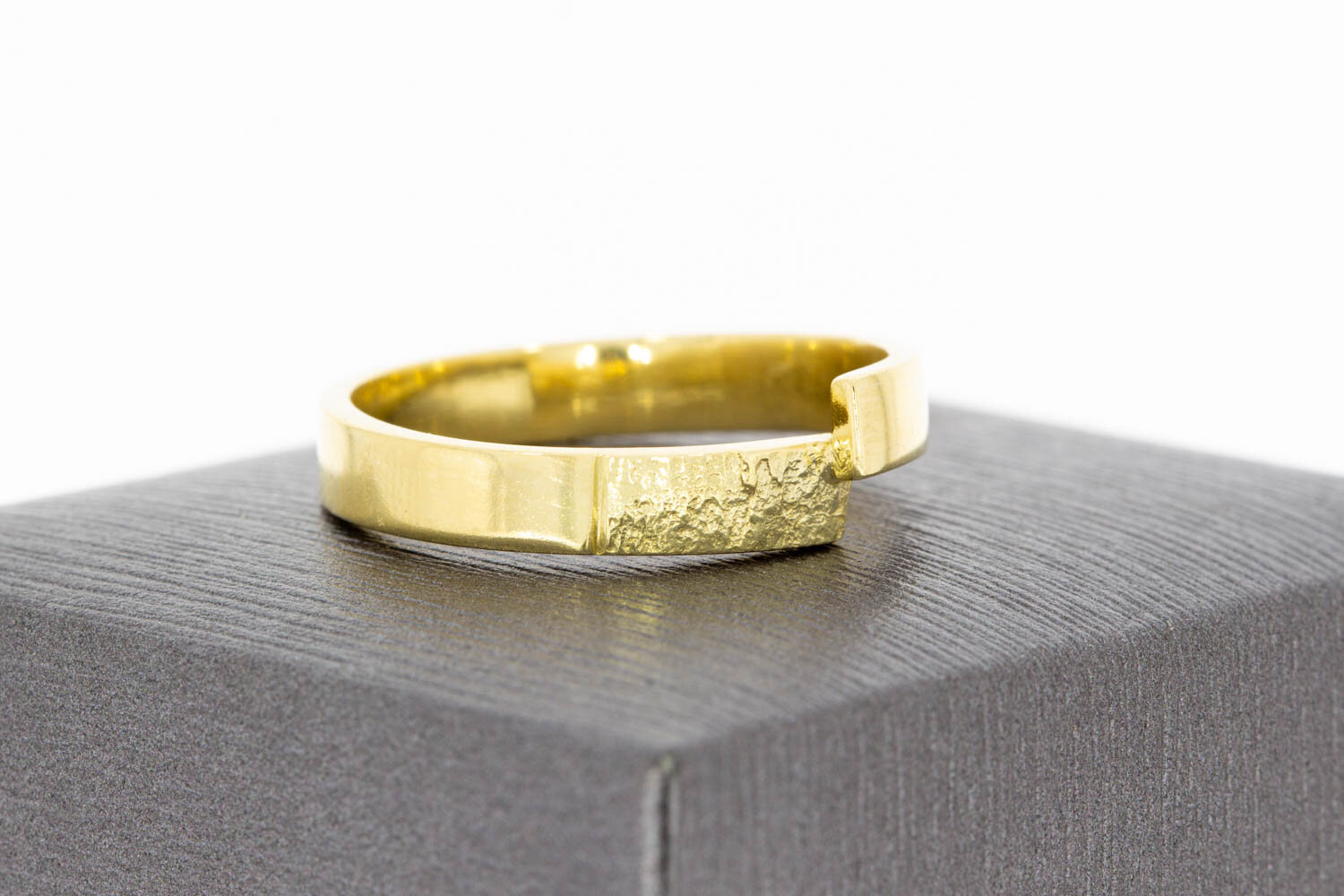585 Gold Ring Damen - Ringgr&ouml;&szlig;e 62, 4,9 g