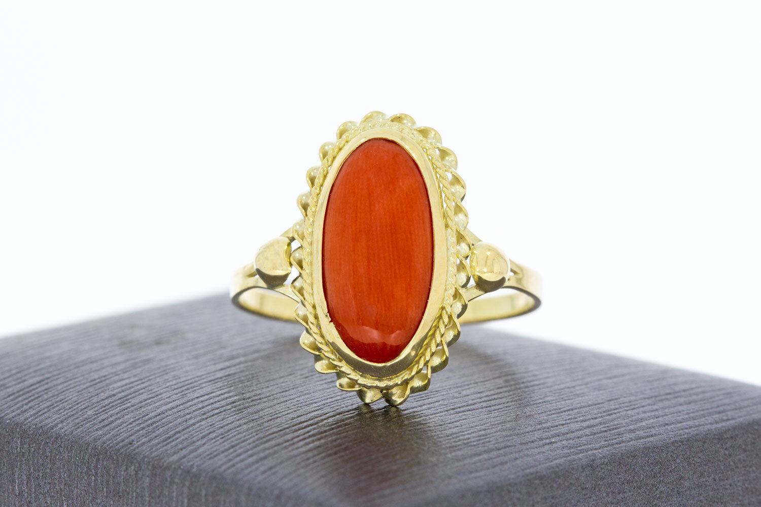 Vintage 585 Gold Ring Damen mit Koralle - Ringgr&ouml;&szlig;e 60