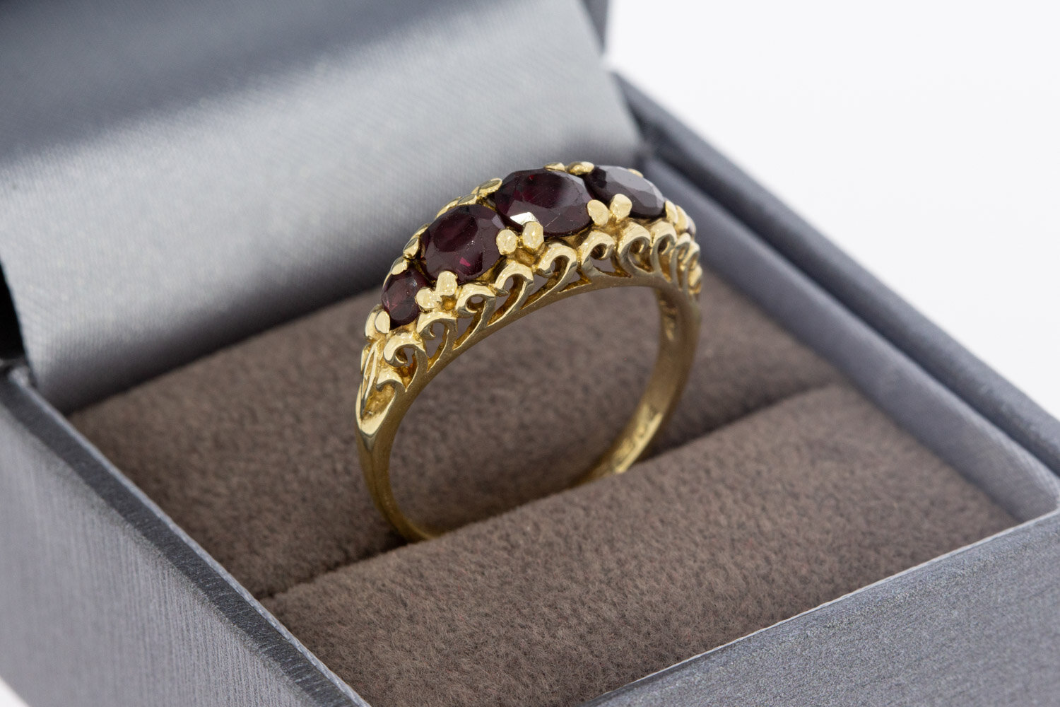 Vintage 9 Karat Gold Ring Damen mit Granat - Ringgr&ouml;&szlig;e 57