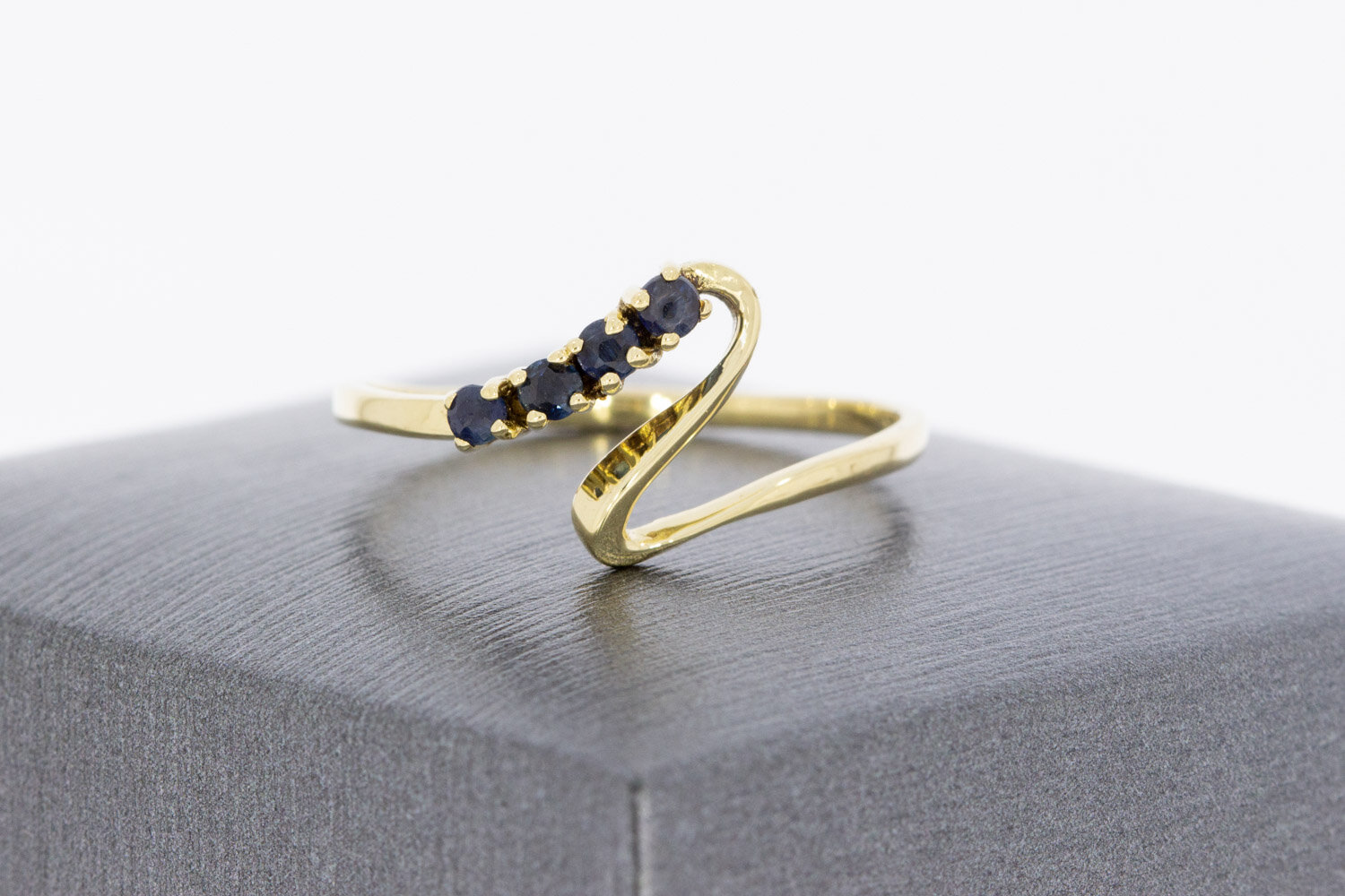 585 Gold Ring Damen mit Saphir - Ringgr&ouml;&szlig;e 61