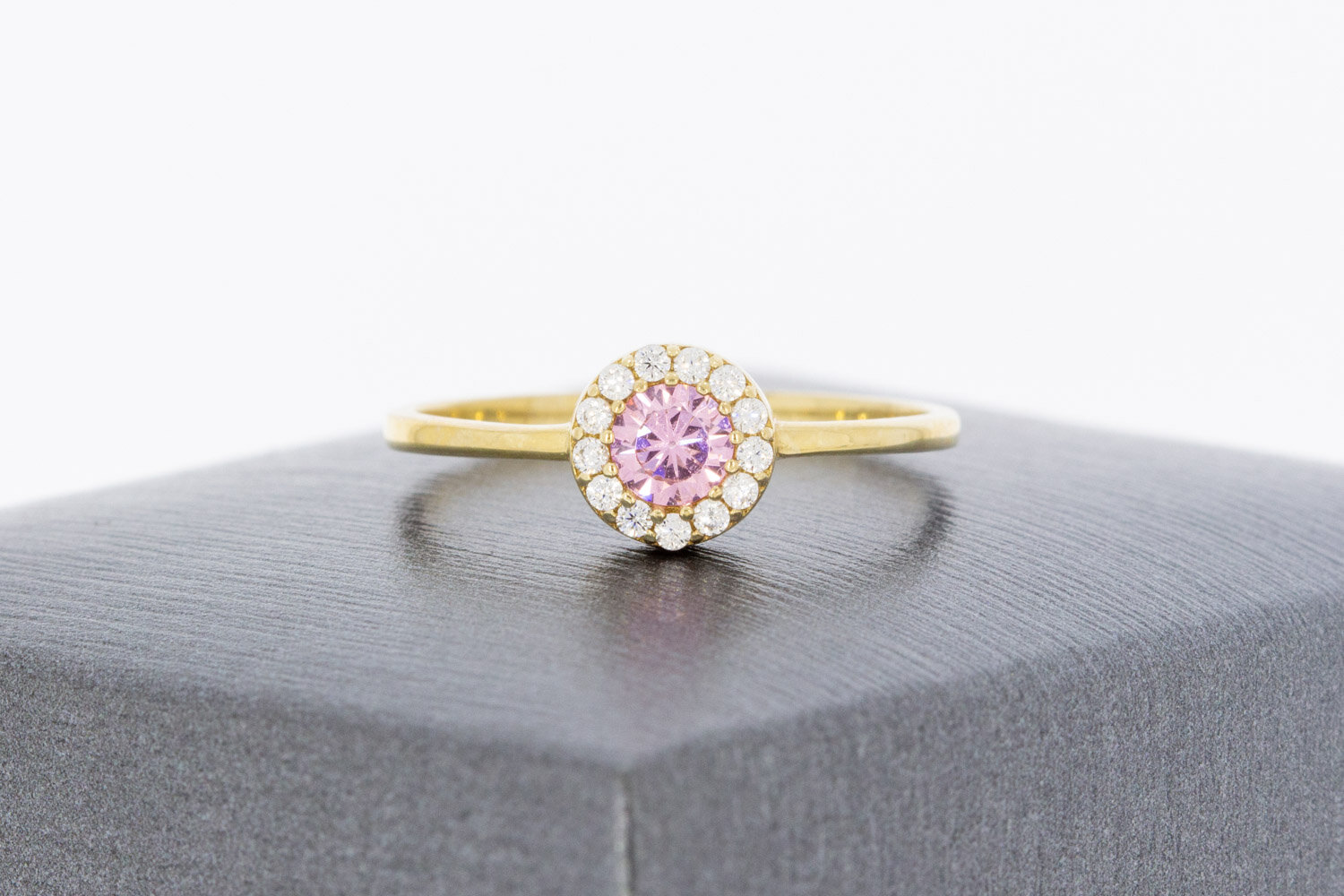 8 Karat Gold Halo-Ring Damen mit Saphir - Ringgr&ouml;&szlig;e 54