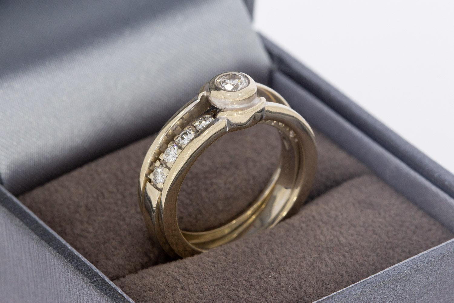 18 Karat Gold Ring Damen mit Diamant - Ringgr&ouml;&szlig;e 17,4