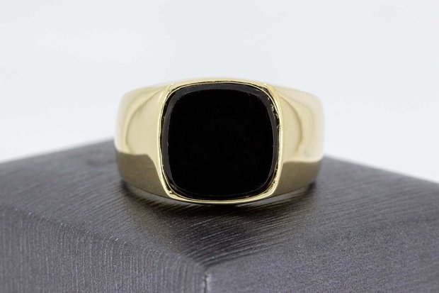 14 Karaat gouden Zegelring met Onyx - ringmaat 20,7 mm