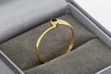 14 Karat Goldring mit Saphir - 17,4 mm