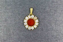Rote Koralle Anh&auml;nger 14 Karat Gold - 1,5 cm