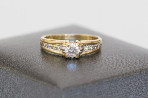 Bicolor 750 Gold Ring mit Diamant - 15.6