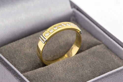 18 Karat Goldring mit Diamant - 16,9 mm