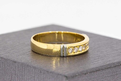 18 Karat Goldring mit Diamant - 16,9 mm