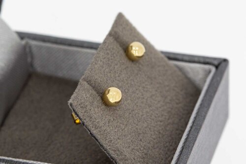 585 Goldene Damen Ohrstecker - 0,4 cm