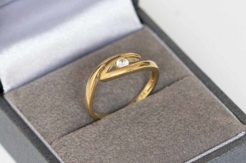 8 Karat Goldring mit Zirkonia - 16,8 mm