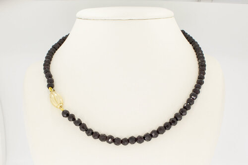Granathalskette mit Goldverschluss - 49 cm