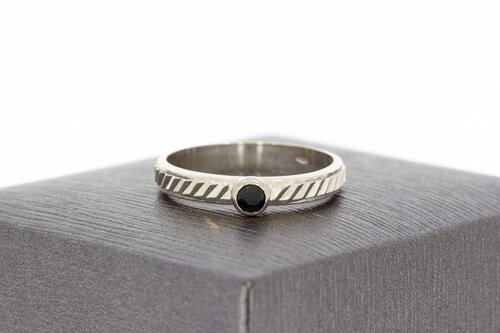 Pinky Saphir Ring 18 Karat Weißgold - 16,8 mm