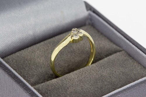 14 Karat Gold Ring mit Zirkonia - 16,1 mm