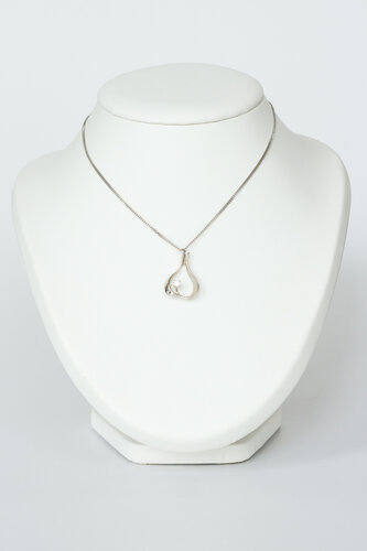 14 Karat Weißgold Anhänger mit Diamant