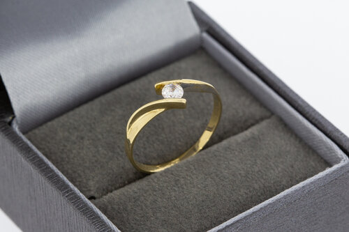 14 Karat Goldring mit Zirkonia- 17 mm