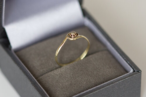 14 Karat Gelbgold Ring mit Zirkonia - 16,5 mm