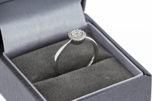 18 Karat Halo Diamantring - 17,1 mm