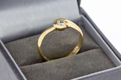 Ring aus 585 Gold mit Zirkonia - 18,1 mm
