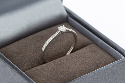 9 Karat Gold Ring Damen mit Diamant 0,09 ct - Ringgröße 50